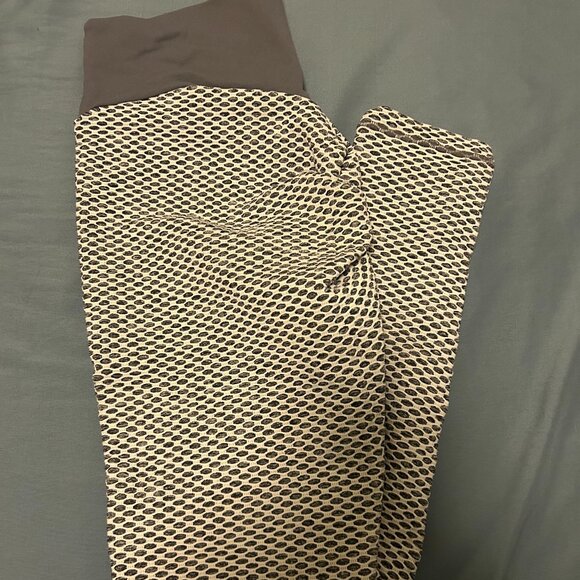 Tiktok Scrunched booty leggings - Picture 1 of 3